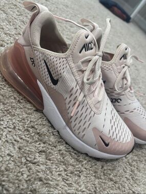 Nike Air Max 270 Women’s Sneakers in Blush Pink and White